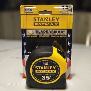 Stanley FatMax Classic 35 Tape Measure - Yellow and Black